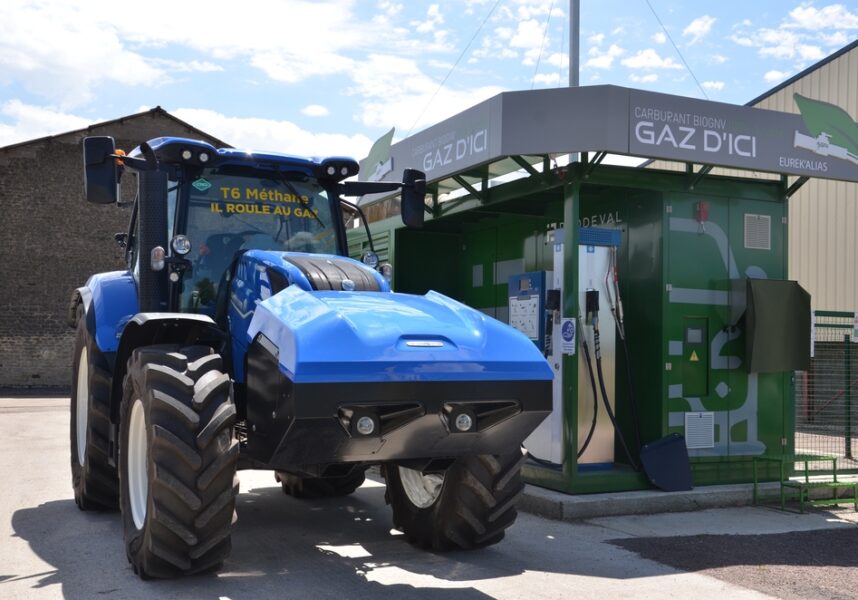 Le premier tracteur roulant au gaz présenté en Haute-Marne