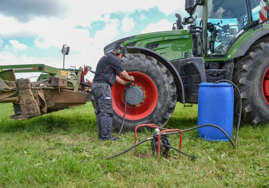 Tracteurs : quand et comment lester ses pneus à l’eau ?