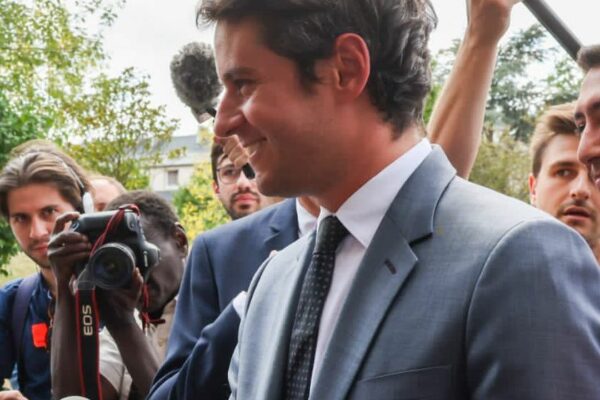 Gouvernement : Gabriel Attal plus jeune Premier ministre de l’Histoire de la République