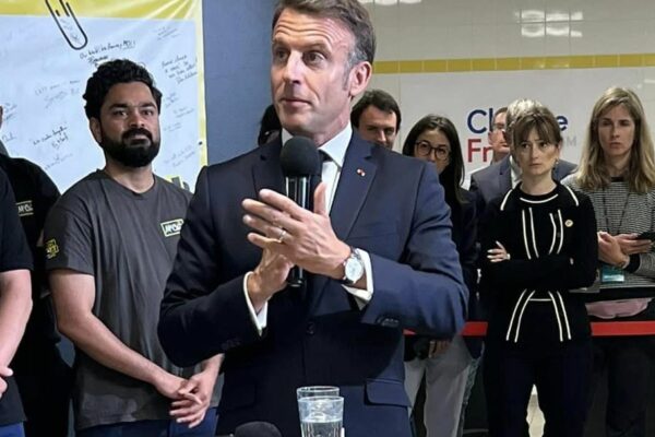 Macron appelle à un nouveau débat budgétaire « tout début 2025 », notamment « pour les agriculteurs »