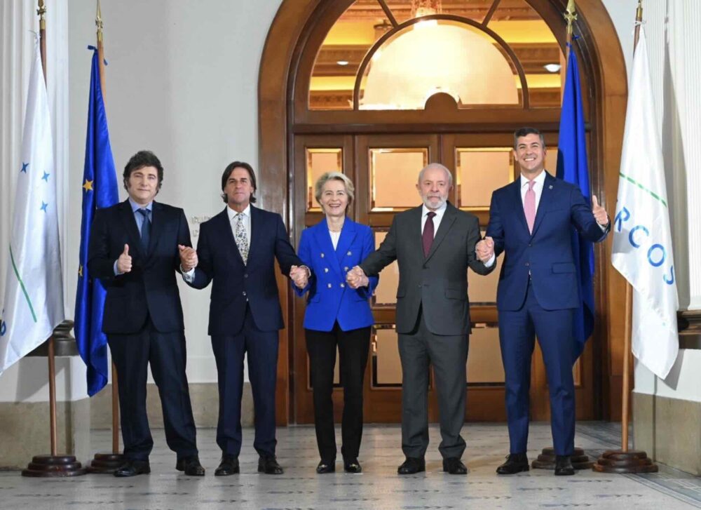 Reims La Marne Agricole L’accord UE-Mercosur a été signé La présidente de la Commission européenne a signé le 6 décembre l’accord de libre-échange entre l’Union européenne et le Mercosur. La réaction de la profession agricole ne s’est pas fait attendre.