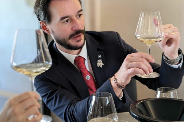 Giffaumont-Champaubert : pour Sébastien Julien, « Le champagne est bien plus qu’un apéritif »