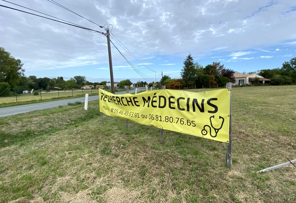 Reims La Marne Agricole Les ruraux à la reconquête de leurs services de santé Vieillissement de la population et réduction du nombre des médecins. En quelques décennies ces deux mouvements combinés ont participé à l’émergence de la première préoccupation des Français, la difficulté d’accès aux soins. Les campagnes sont particulièrement concernées par ces « déserts médicaux ». Notamment en Champagne-Ardenne.