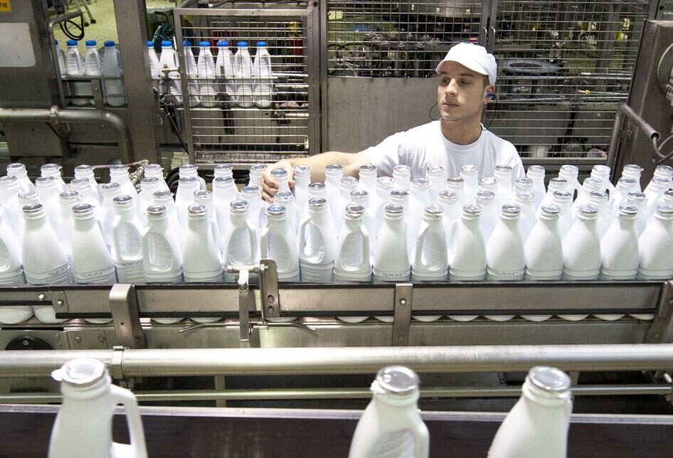 Reims La Marne Agricole Syndilait veut revaloriser les prix Lors de la présentation de la journée mondiale du lait qui se tiendra le 1er juin, Syndilait, organisation professionnelle des fabricants de laits de consommation liquides, a présenté l’état de son marché. Ses dirigeants estiment qu’une revalorisation du prix du lait premier prix serait souhaitable.