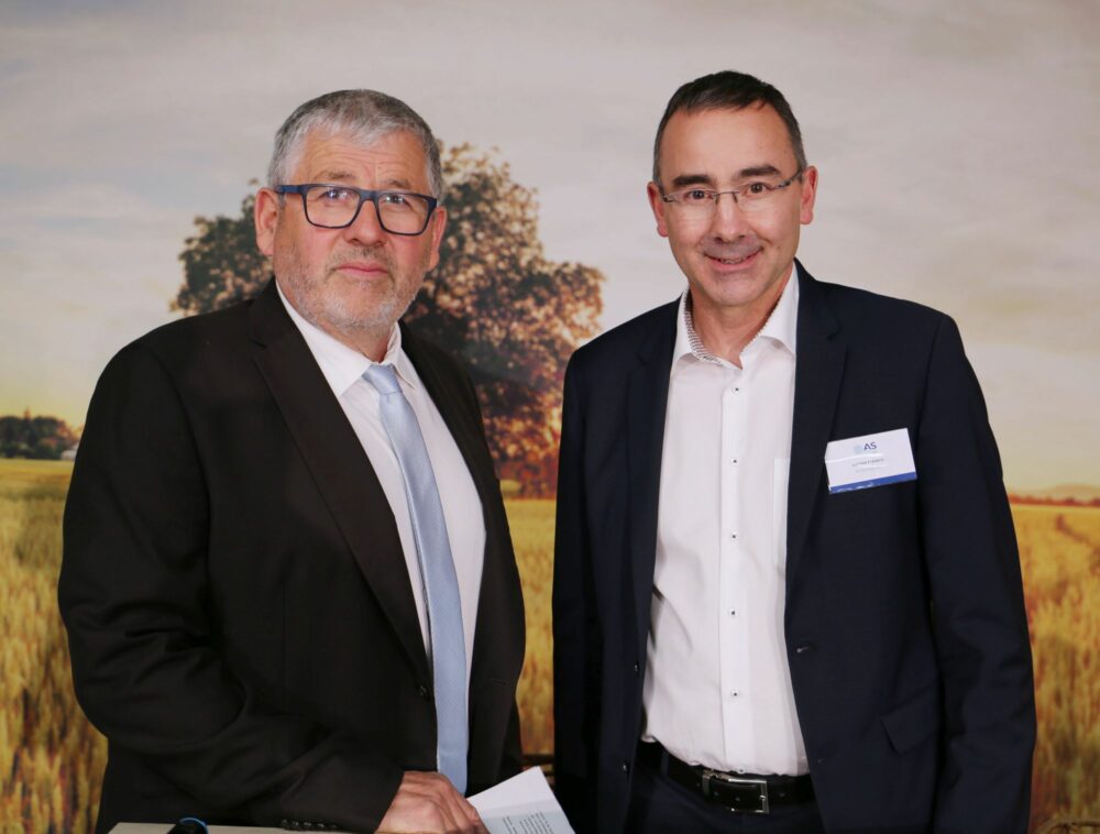 Reims La Marne Agricole Les nouveaux défis d’AS Entreprises Le nouveau directeur Frédéric Samain fait état d’une activité soutenue pour AS Entreprises. La nouvelle offre de services Ambitions Plus et la facture électronique obligatoire en 2026 sont au cœur des défis du centre de gestion.