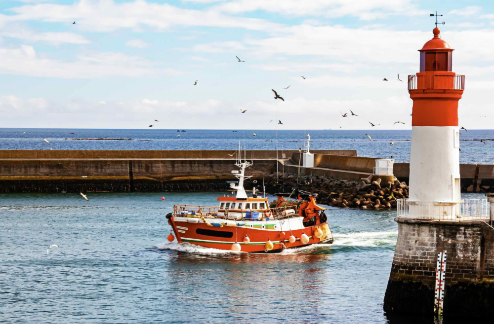 Reims La Marne Agricole Agriculture et pêche sur le même bateau Alors que s’ouvre à Nice le sommet des Nations Unies sur l’Océan, la filière pêche française craint des restrictions unilatérales à la pratique du chalut. Une nouvelle menace pour la souveraineté d’un secteur déjà très déficitaire.