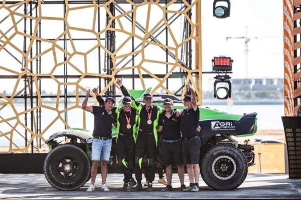 Connantre : deux frères agriculteurs sur le Dakar