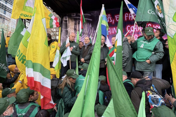 Bruxelles : Pus de 10 000 agriculteurs européens pour défendre la souveraineté agricole Bruxelles : Pus de 10 000 agriculteurs européens pour défendre la souveraineté agricole