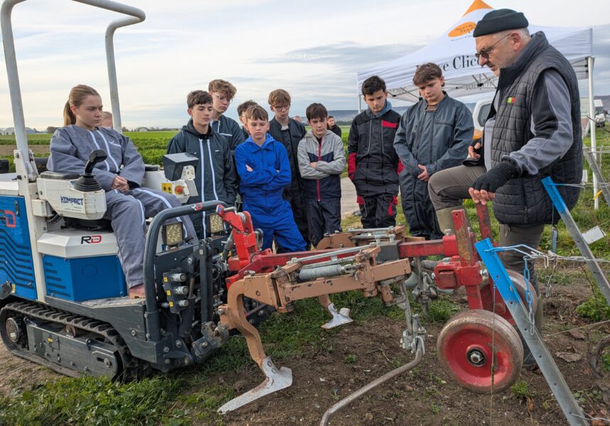 Avize : l’efficacité des petits matériels viticoles en démonstration Avize : l’efficacité des petits matériels viticoles en démonstration