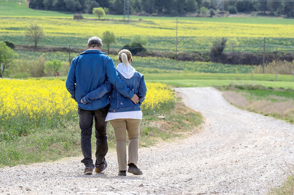 Reims La Marne Agricole Donation entre époux : un petit acte d'un grand intérêt La donation entre époux reste un moyen d'améliorer les droits du conjoint survivant sur l'ensemble des biens que possède son défunt au jour de son décès. Faisons le point.