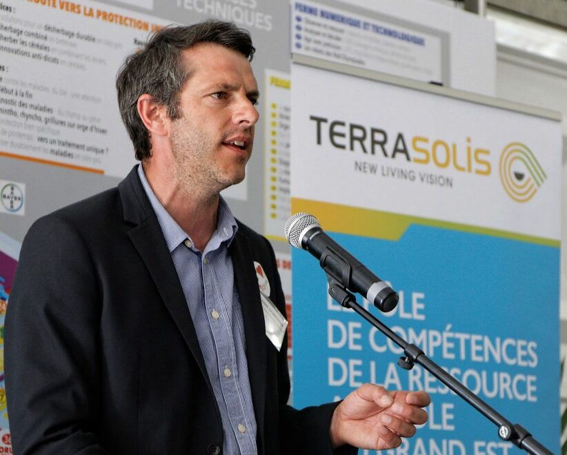 Reims La Marne Agricole Reims : l'agriculture régionale questionne les limites du marché carbone Terrasolis, le pôle d'innovation pour la transition agricole bas-carbone implanté dans la Marne, a organisé la première édition des « Rencontres du Club Terrasolis ». Au programme : le financement de la transition agricole par les crédits carbone, un sujet essentiel pour la filière.