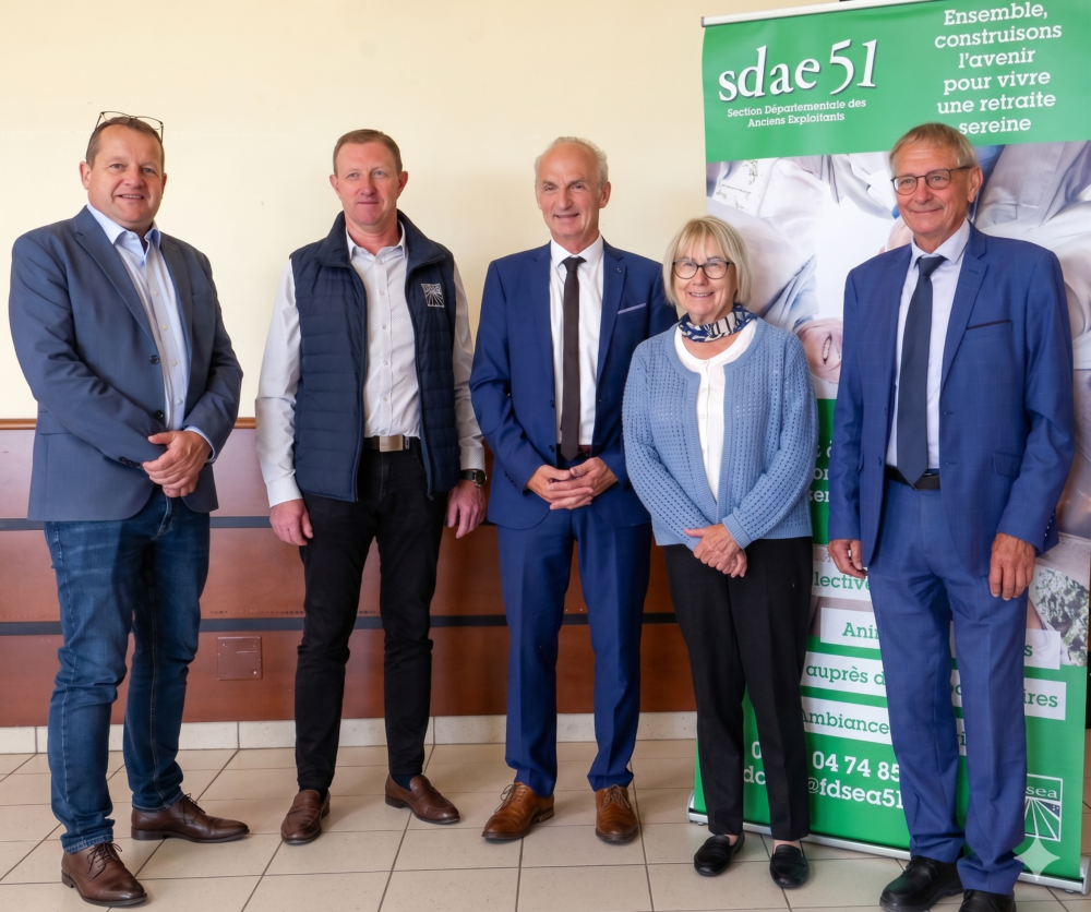 Reims La Marne Agricole Retraites : les seniors restent mobilisés La section départementale des anciens exploitants de la Marne (SDAE) a tenu son assemblée générale le jeudi 4 juin à L’Épine. Les attentes des agriculteurs envers les nouveaux élus, la santé et la retraite ont animé les débats.