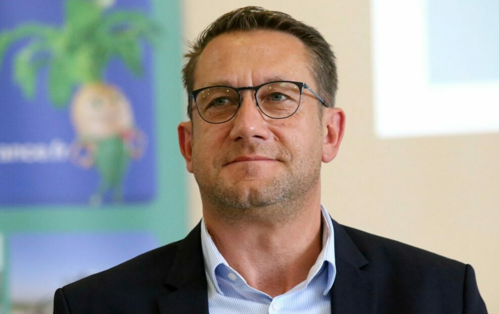 Reims La Marne Agricole Betteraves : « Situation dramatique et inédite » Directeur de la CGB Champagne à Reims, Benoît Yot fait état d’une situation « dramatique pour les planteurs ». Le syndicat met tout en œuvre pour tenter de limiter leurs pertes financières et les soutenir face à un véritable choc psychologique.
